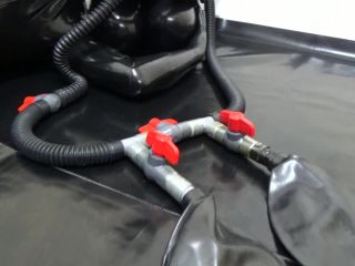 LatexRubberVideos007461-9