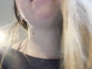 Another simple but cute burping fet vid webcam MelanieSweets-2