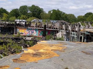 Risky Public Fucking Exploring An Abandoned Water Park 1080p-6