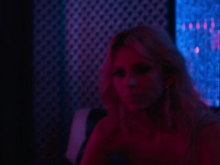 Riley Voelkel, Madeleine Wyda, Caitlin Hammond, Monica Raymund - Hightown s01e01 (2020) HD 1080p - (Celebrity porn)-8