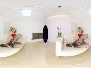 The English Mansion Mistress Sidonia: Doormat Trample JOI – vr foot worship Dirty Talk and Masturbation Instructions-4