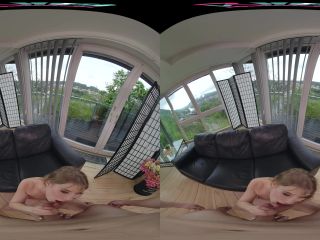 Eyla Moore - Couch Potato Smashing - VRHush (UltraHD 4K 2021)-9