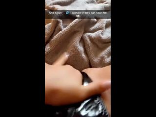 Sexting My Boyfriend On Snapchat While Listening To My Roommate Fuck Ne_[FreeFans.tv Best OnlyFans leaks]-9