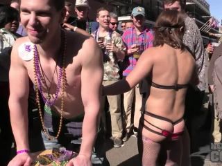 Mardi Gras 2016 Titties In Public New  Orleans-2