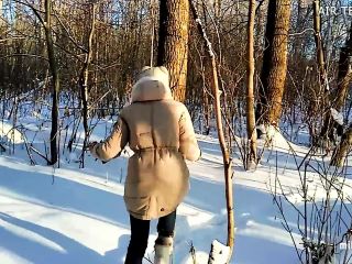 MihaNika69 - Extreme Blowjob in the Park. Air Temperature -18°c-1