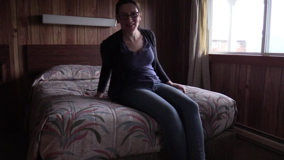 clip 39 Bettie Bondage – Knocking Up Mom, light bdsm on bdsm porn 