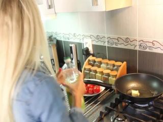 Amateurs – Fuck The Cook Milf!-2