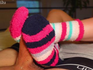 Mismatched Fuzzy Sock Cum Explosion!  Footjob-6