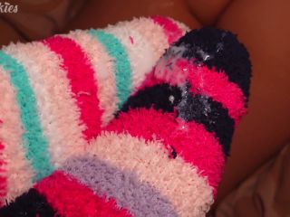 Mismatched Fuzzy Sock Cum Explosion!  Footjob-9