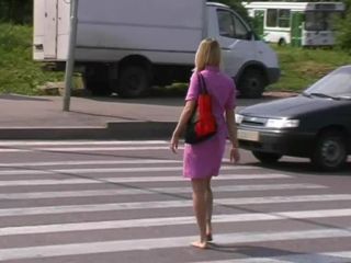 Bare Feet In The City Video - Olya 2005-06-23-6