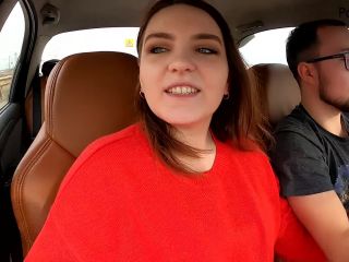 [Amateur] Blowjob while driving! when passers-by looked at the girl-6