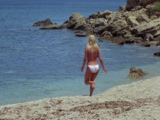 Deborah Shelton, Lydia Cornell, Mary Louise Weller, Irini Tripkou - Blood Tide (1982) HD 1080p!!!-6