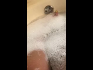 Ebony bbw feet and sy in bath tub xxx-0