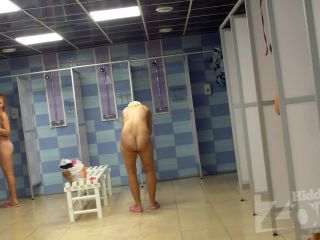 Hidden cam in the women shower-1