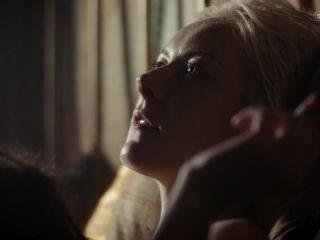 Severija Janusauskaite, Sophie Pfennigstorf - Babylon Berlin s01e04 (2017) HD 720p - (Celebrity porn)-0