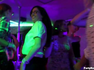 Online PartyHardcore presents Party Hardcore Gone Crazy Vol. 42 – Part 3 – Cam 4 - hardcore milf -9