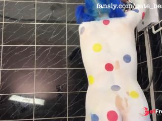 [GetFreeDays.com] CLOWN IN THE BATH Adult Clip November 2022-0