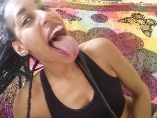 GoldenLace My big mouth and juicy fat tongue - Spit Fetish-5
