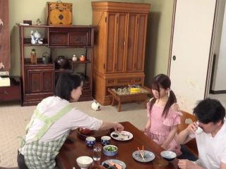 Nagase Yui, Hozumi Norika, Kamino Hina T28-569 Uncle Threatened  Uncle Who Returned Home To Bon Holiday - Japanese-1