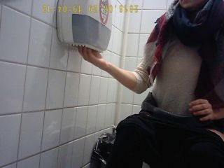 Voyeur - Student restroom 147,  on voyeur -4