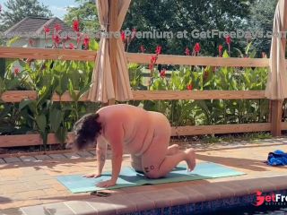 [GetFreeDays.com] BBW Naked Yoga by the pool Porn Video December 2022-1