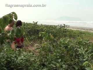 Brazilian couple performs fetish to have sex on the beach-7