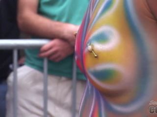 Hot Girls Getting Their Bare Tits Painted In Public On Duval  Street-3