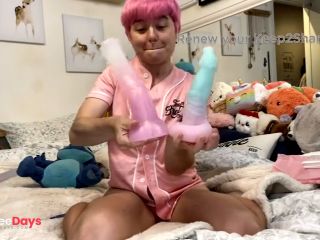 [GetFreeDays.com] Unboxing a BIG DILDO Porn Video October 2022-8