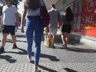Shocking cameltoe of teen girl in jeans Teen-4