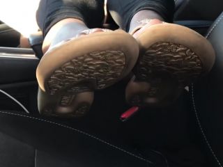 Online Fetish video Wrinkled soles – Ashley’s ebony feet-0