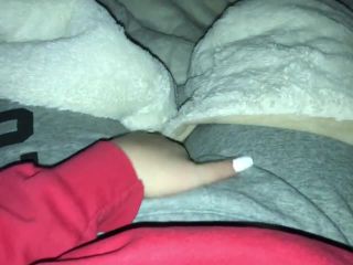 Amateur girl rubbing clit till orgasm on cam-8