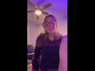 Ellie Nova - [OnlyFans com] - Shhh don’t let my roommate hear ;)-0