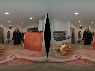 Gobble Squabble - Danielle Renae GearVR-0