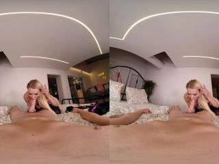 Pussy Patrol - Kasia Star Smartphone - [Virtual Reality]-2