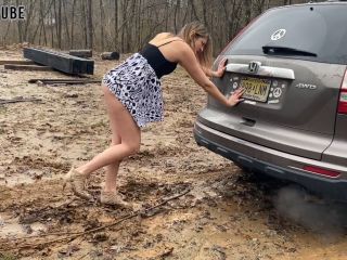  Lora Cross   CarSex Lora Cross Stuck In The Mud Tinder Date Mishap-2