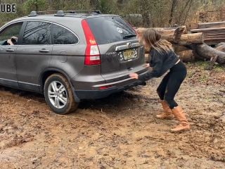  Lora Cross   CarSex Lora Cross Stuck In The Mud Tinder Date Mishap-7