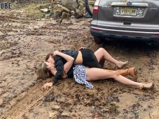  Lora Cross   CarSex Lora Cross Stuck In The Mud Tinder Date Mishap-8