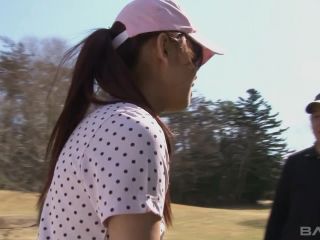 18-Year Old Golfer Gets Horny On The Course And Gets A Creampie asian -0