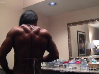[Femalemusclenetwork] Alina Popa - This Pro Is Enjoying Her Muscles And Wants You To Join Her-1