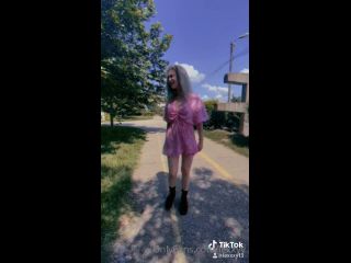 Onlyfans - Lexxy - yFacem o plimbare in natura - 26-06-2020-7