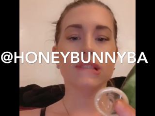 HoneyBunnyBA - Cucumber in my booty - Wetandmessy-2