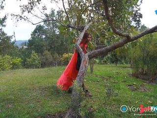 [GetFreeDays.com] Caperucita Estaba Perdida En El Bosque Y Es Follada Por El Lobo Feroz - Yorgelis Carrillo Adult Clip October 2022-0