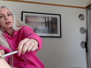 Online Fetish video Ticklish girl – FOOT TICKLING CHALLENGE (TICKLING MY FEET)-1