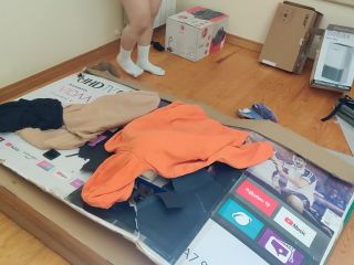 Stepsister Receives Anal Internal Cumshot Through A Hole In A Box 1080p-0