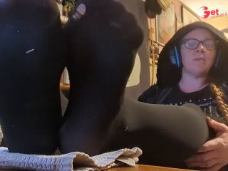 [GetFreeDays.com] My Feet On My Husbands Desk While You Worship Them Adult Film June 2023-0