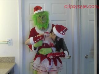 adult video 38 indian foot fetish Misery loves company The Grinch ruins Lua’s X-Mas party, tickling upper body on muscle-8