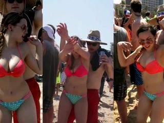 Big boobs shake when she dances in bikini-3
