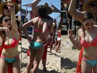Big boobs shake when she dances in bikini-7