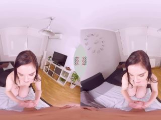 VirtualTaboo step sister amber wants some fun when parents are gone files 33345 oculus 180 LR (mp4)-7