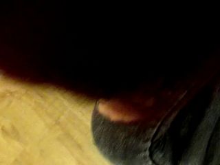 Maja's dirty foot lick.-3